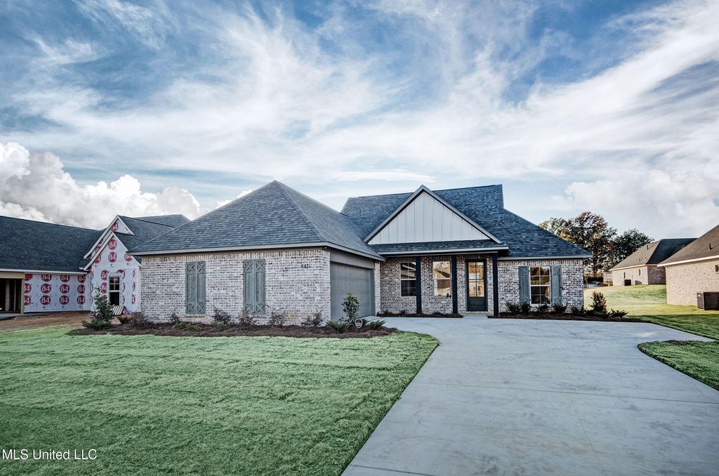 441 Baleigh Way, Canton, MS 39046