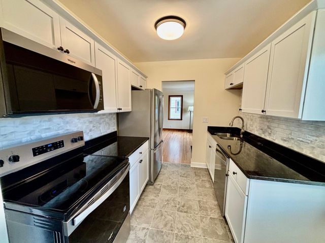 5831 W Lake Street, Saint Louis Park, MN 55416