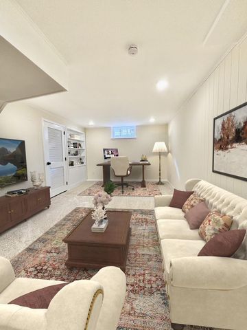 5831 W Lake Street, Saint Louis Park, MN 55416