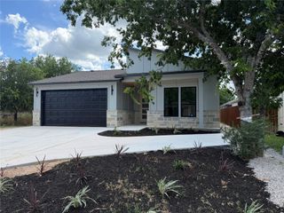 644 Birch LN, Cottonwood Shores, TX 78657