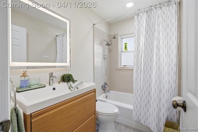 5844 Gilman Street, Garden City, MI 48135