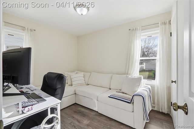 5844 Gilman Street, Garden City, MI 48135
