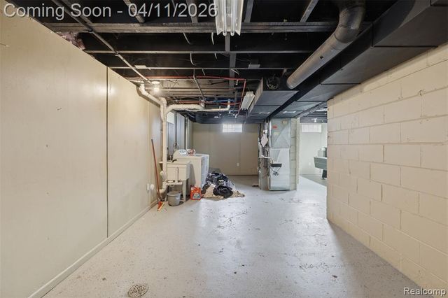 5844 Gilman Street, Garden City, MI 48135