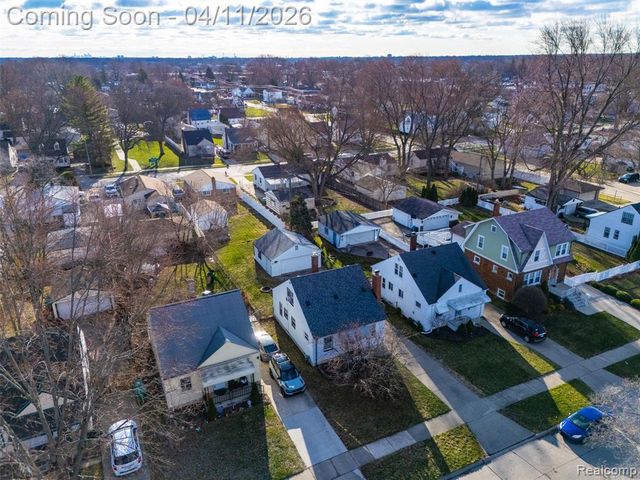 5844 Gilman Street, Garden City, MI 48135