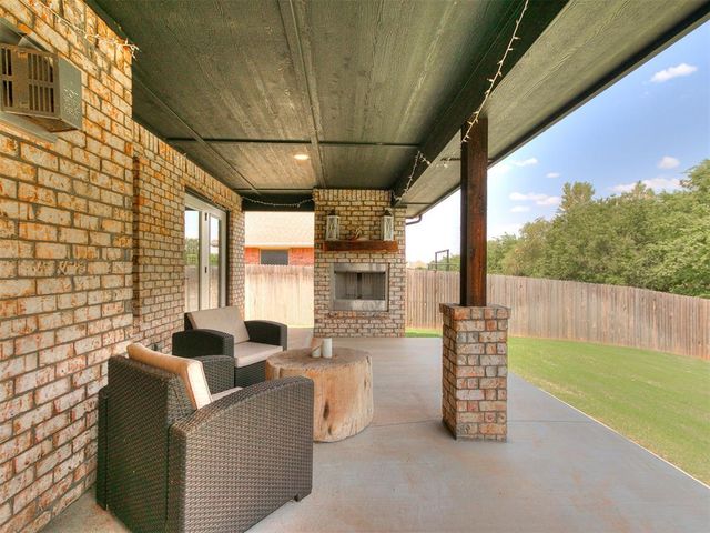 14004 Kamber Drive, Yukon, OK 73099