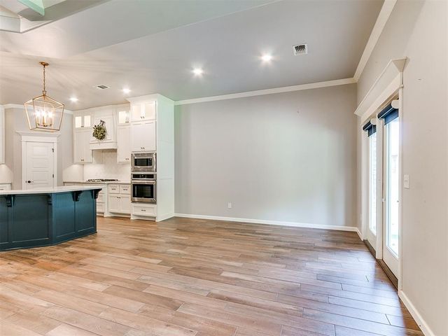 14004 Kamber Drive, Yukon, OK 73099