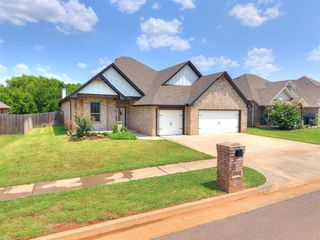 14004 Kamber Drive, Yukon, OK 73099