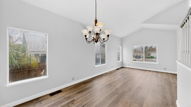 1733 Nighthawk Way, Modesto, CA 95358