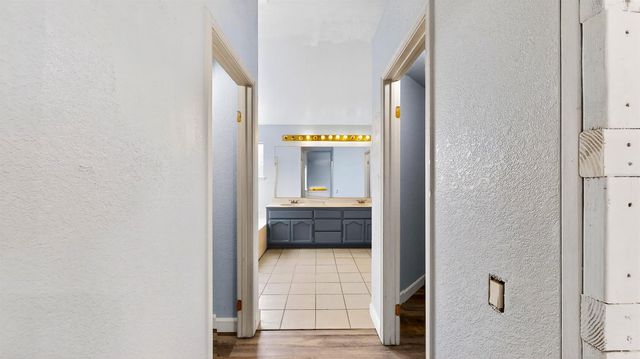 1733 Nighthawk Way, Modesto, CA 95358