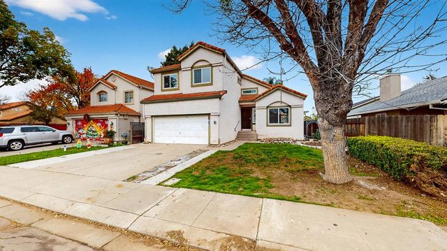 1733 Nighthawk Way, Modesto, CA 95358