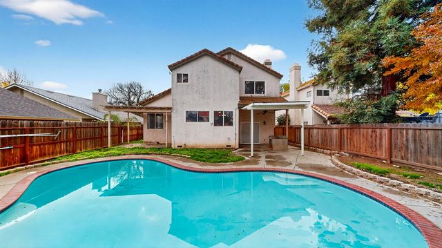 1733 Nighthawk Way, Modesto, CA 95358