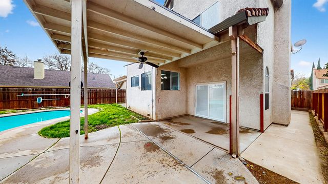 1733 Nighthawk Way, Modesto, CA 95358