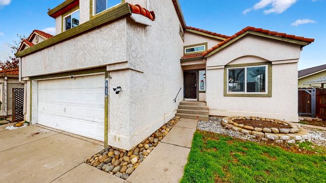 1733 Nighthawk Way, Modesto, CA 95358