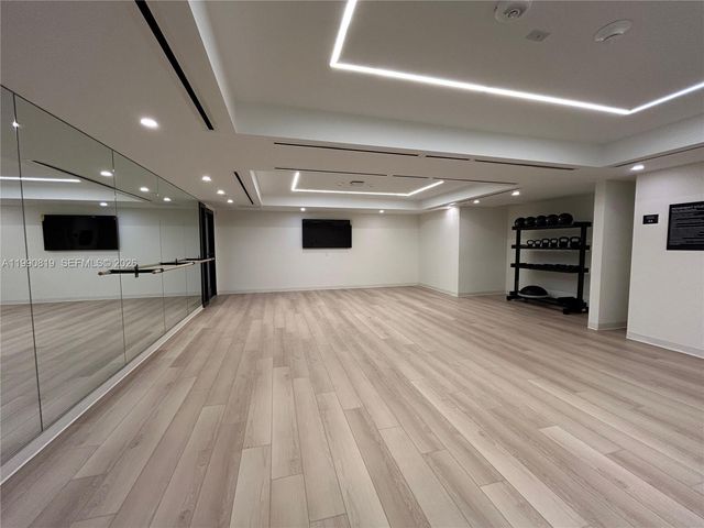 225 N miami ave 1003, Miami, FL 33128