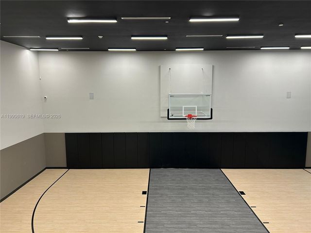225 N miami ave 1003, Miami, FL 33128