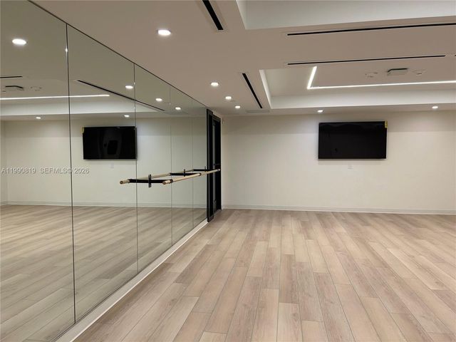 225 N miami ave 1003, Miami, FL 33128
