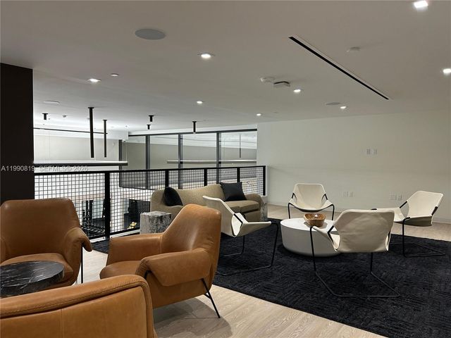225 N miami ave 1003, Miami, FL 33128