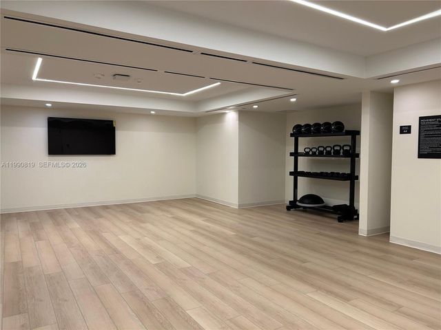 225 N miami ave 1003, Miami, FL 33128