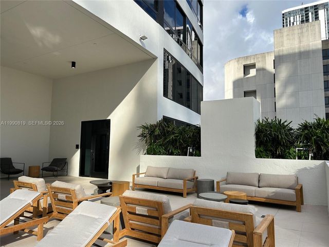 225 N miami ave 1003, Miami, FL 33128