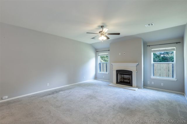 8745 E 126th Place S, Bixby, OK 74008