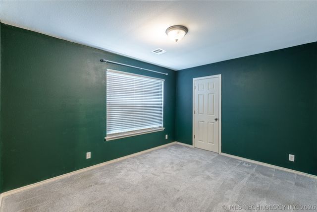 8745 E 126th Place S, Bixby, OK 74008