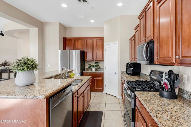 9529 S Camino Adamada, Vail, AZ 85641