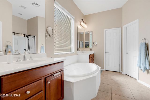 9529 S Camino Adamada, Vail, AZ 85641