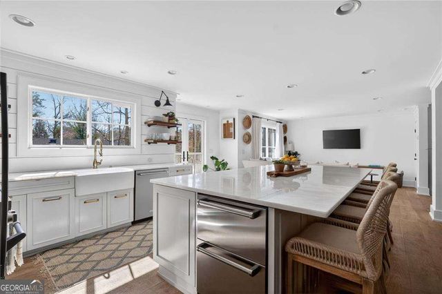 210 Shady Grove Lane, Alpharetta, GA 30009