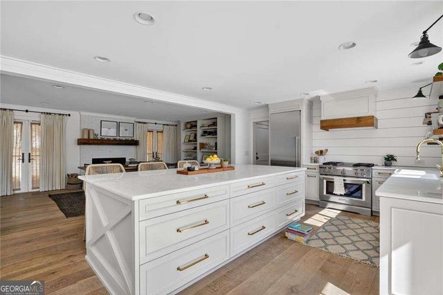 210 Shady Grove Lane, Alpharetta, GA 30009