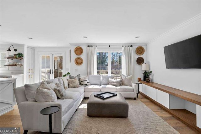 210 Shady Grove Lane, Alpharetta, GA 30009