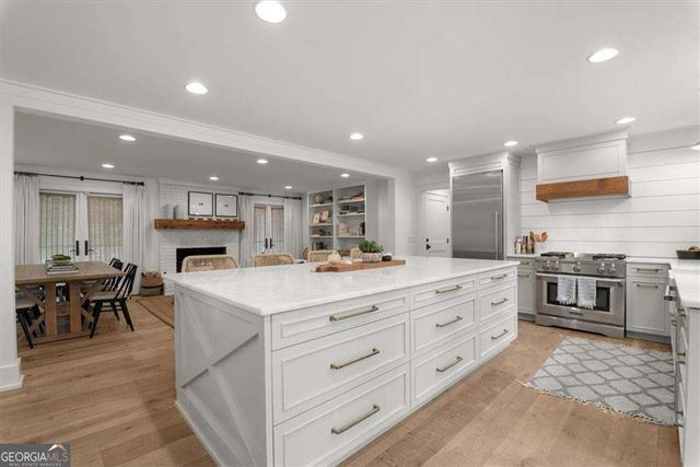 210 Shady Grove Lane, Alpharetta, GA 30009