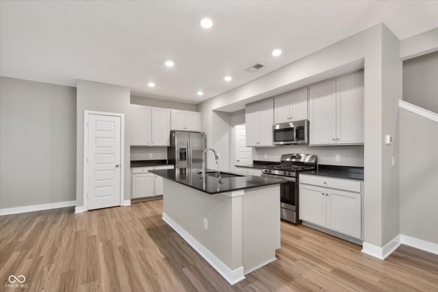 9847 Kenwood Street, Avon, IN 46123