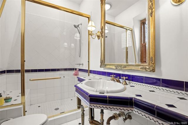 47 Hollow Tree Ridge Road 47, Darien, CT 06820