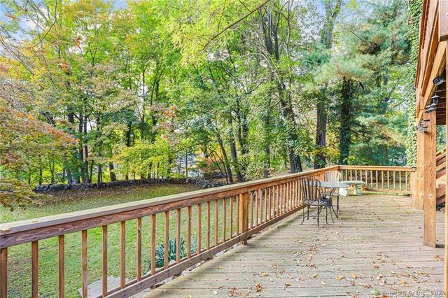 47 Hollow Tree Ridge Road 47, Darien, CT 06820