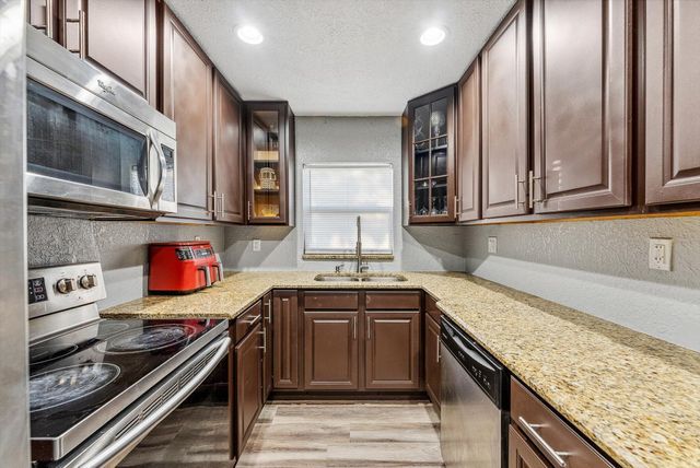 651 Foresteria Drive, Lake Park, FL 33403