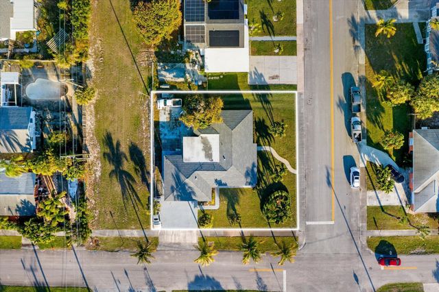 651 Foresteria Drive, Lake Park, FL 33403