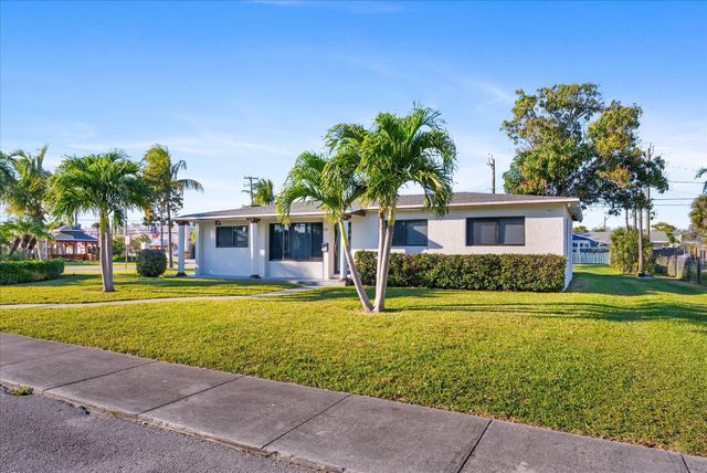 651 Foresteria Drive, Lake Park, FL 33403