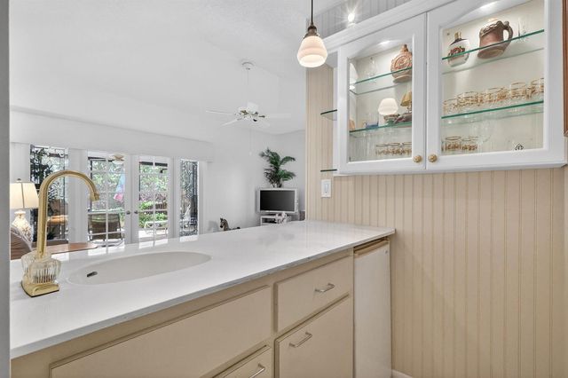 5422 SE Meredith Terrace, Stuart, FL 34997