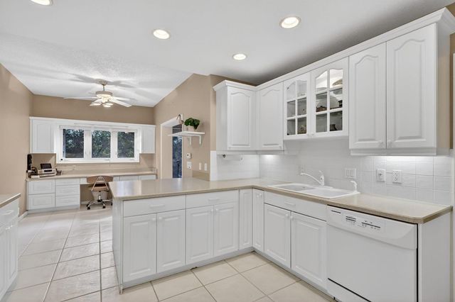 5422 SE Meredith Terrace, Stuart, FL 34997