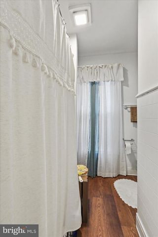 26 E E MADISON STREET, Greencastle, PA 17225