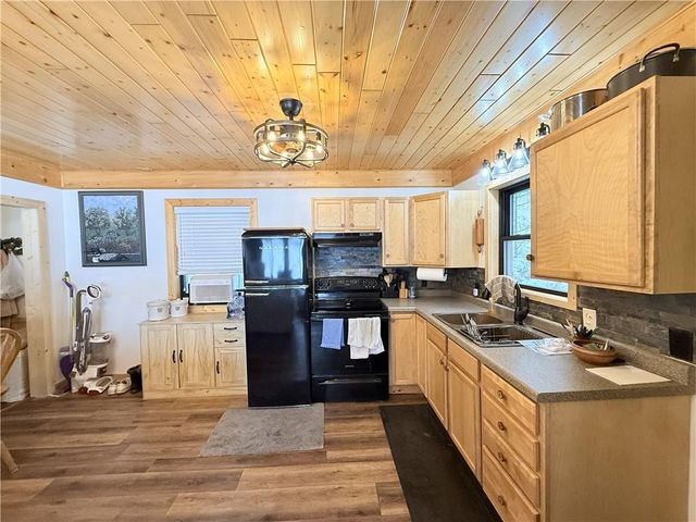 11495 W Tiger Cat Road, Hayward, WI 54843