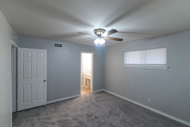 614 N Young Boulevard, Desoto, TX 75115