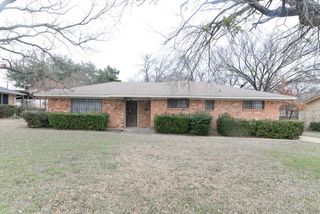 614 N Young Boulevard, Desoto, TX 75115