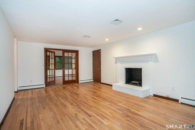 182 Valley View Road, Manchester, CT 06040