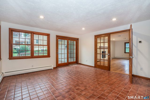 182 Valley View Road, Manchester, CT 06040