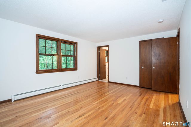 182 Valley View Road, Manchester, CT 06040