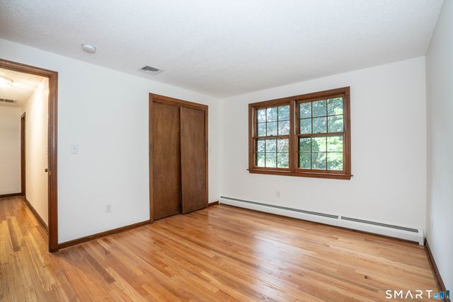 182 Valley View Road, Manchester, CT 06040