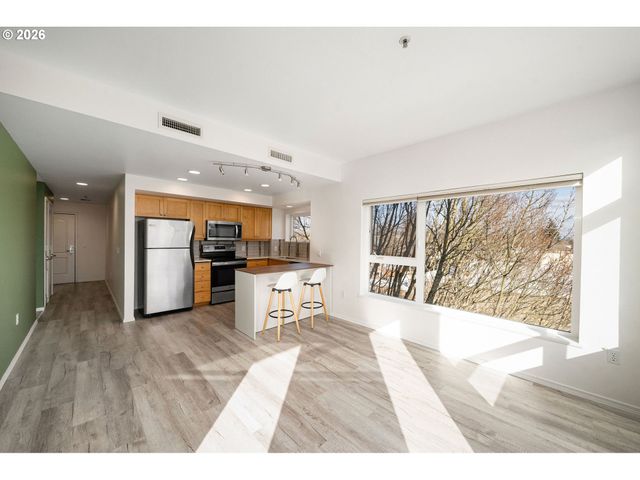 1718 Ne 11TH Ave 415, Portland, OR 97212