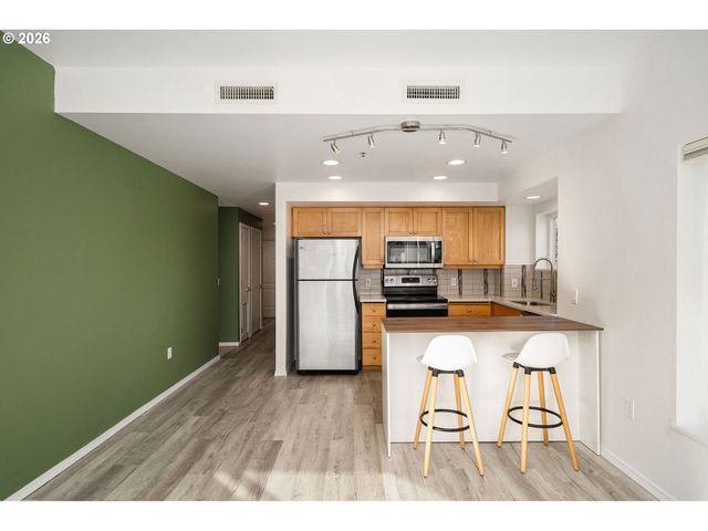1718 Ne 11TH Ave 415, Portland, OR 97212