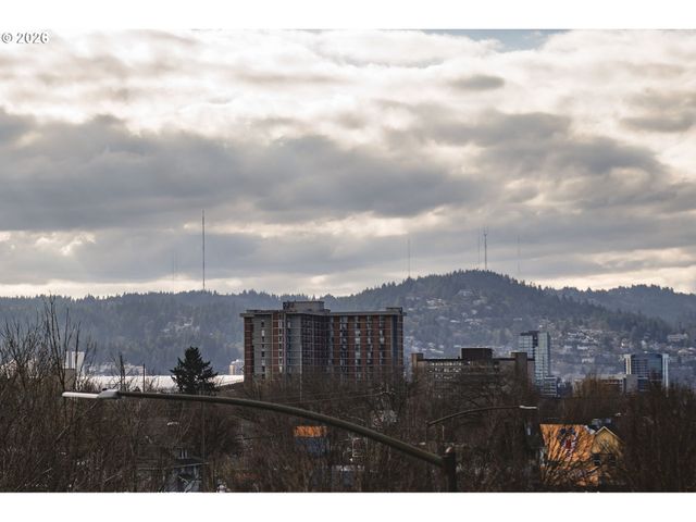 1718 Ne 11TH Ave 415, Portland, OR 97212